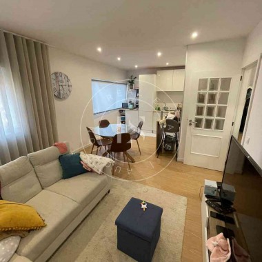Apartamento T1+1 | Cidade da Maia