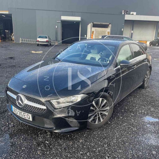 Mercedes-Benz A160D - Paços de Ferreira