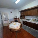 2 Apartamentos e Garagem com Logradouro