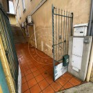 2 Apartamentos e Garagem com Logradouro